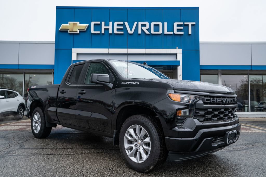 Used 2025 Chevrolet Silverado 1500 Custom