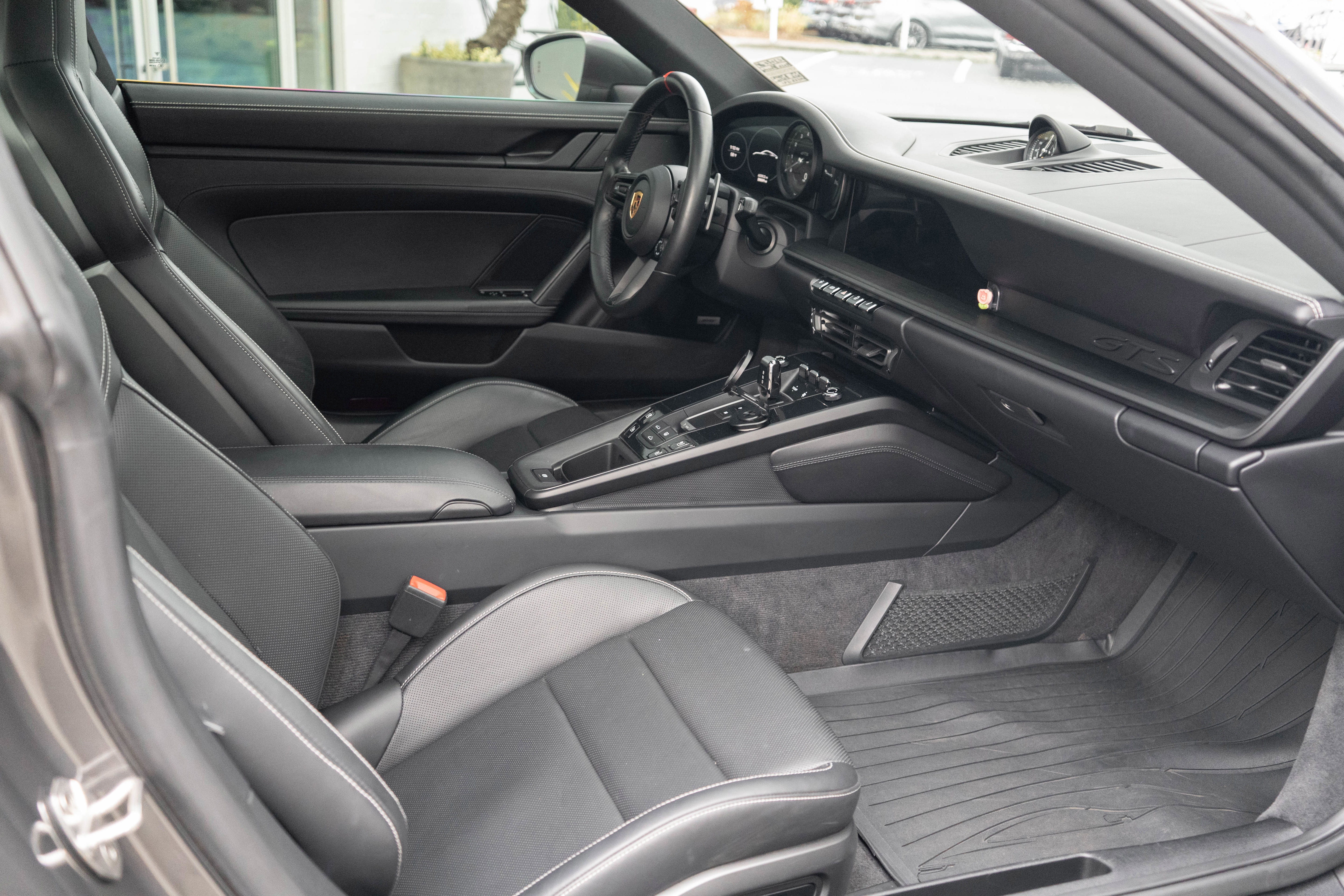 Used 2022 Porsche 911 Carrera 4 GTS image 30