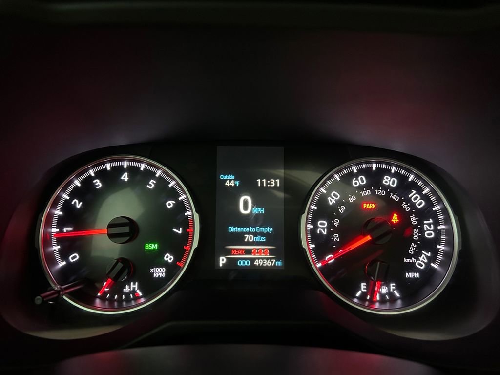 Used 2020 Toyota RAV4 XLE Premium image 17