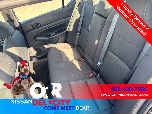 Used 2025 Nissan Altima 2.5 SV FWD image 11