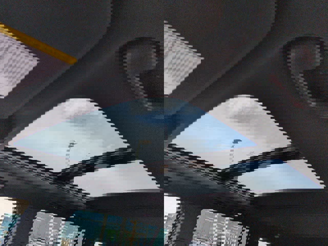 Used 2023 Cadillac XT6 Sport w/ Technology Package image 19