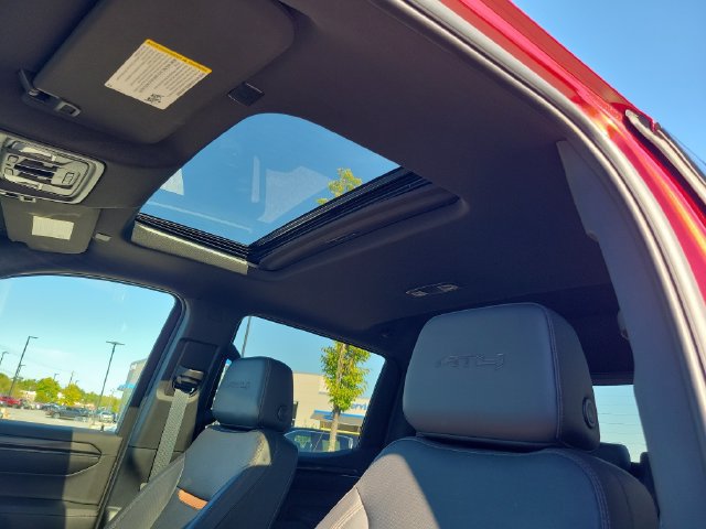 Used 2024 GMC Sierra 1500 AT4 w/ Technology Package AWD/4WD image 13