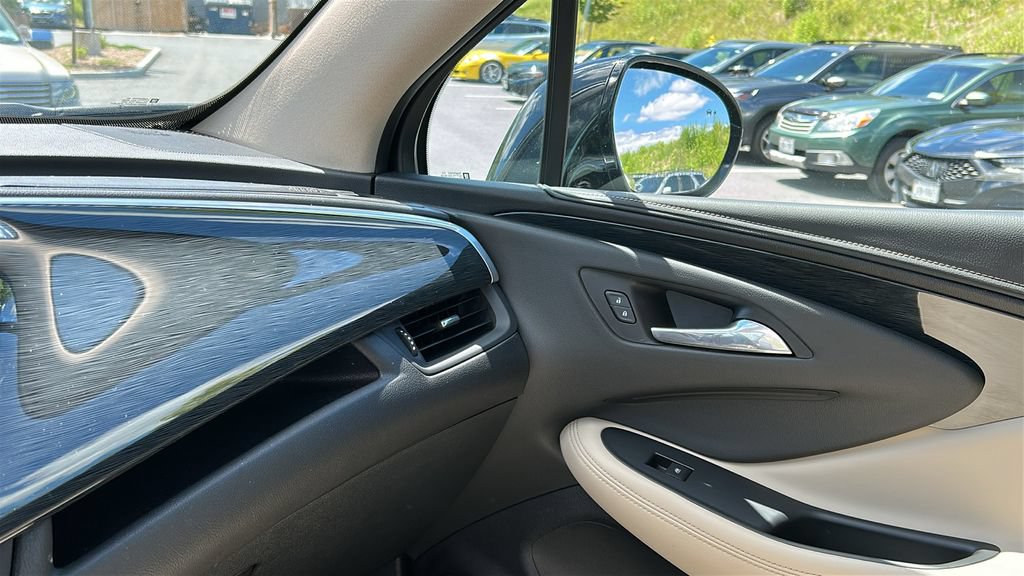 Used 2017 Buick Envision Essence w/ LPO, Hit The Road Package AWD/4WD image 20