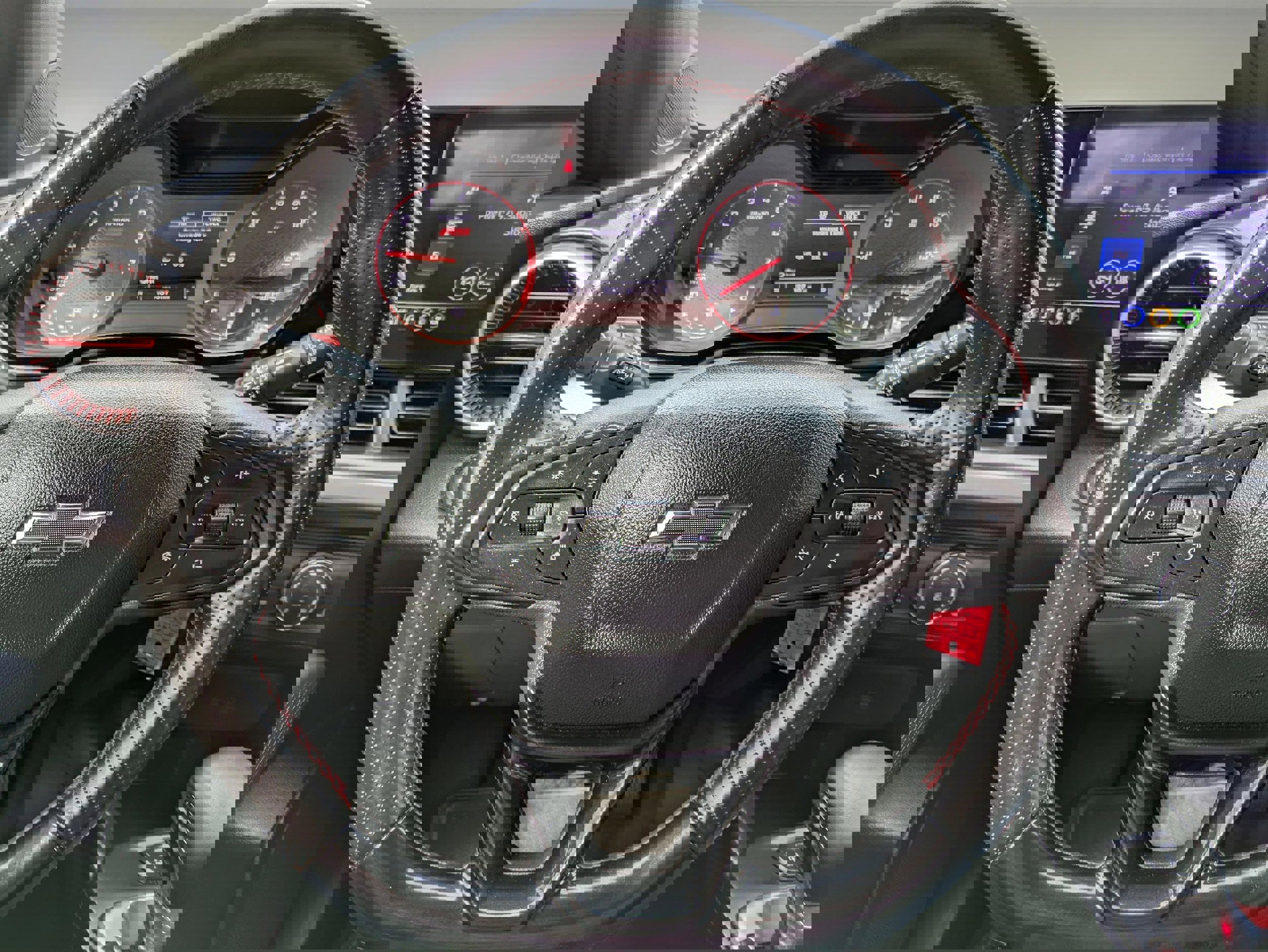 Used 2024 Chevrolet Trax RS image 17