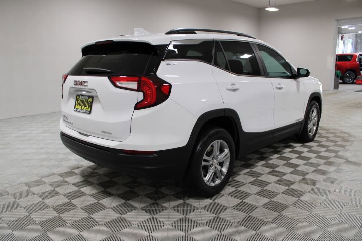 Certified 2022 GMC Terrain SLE w/ Driver Convenience Package image 10