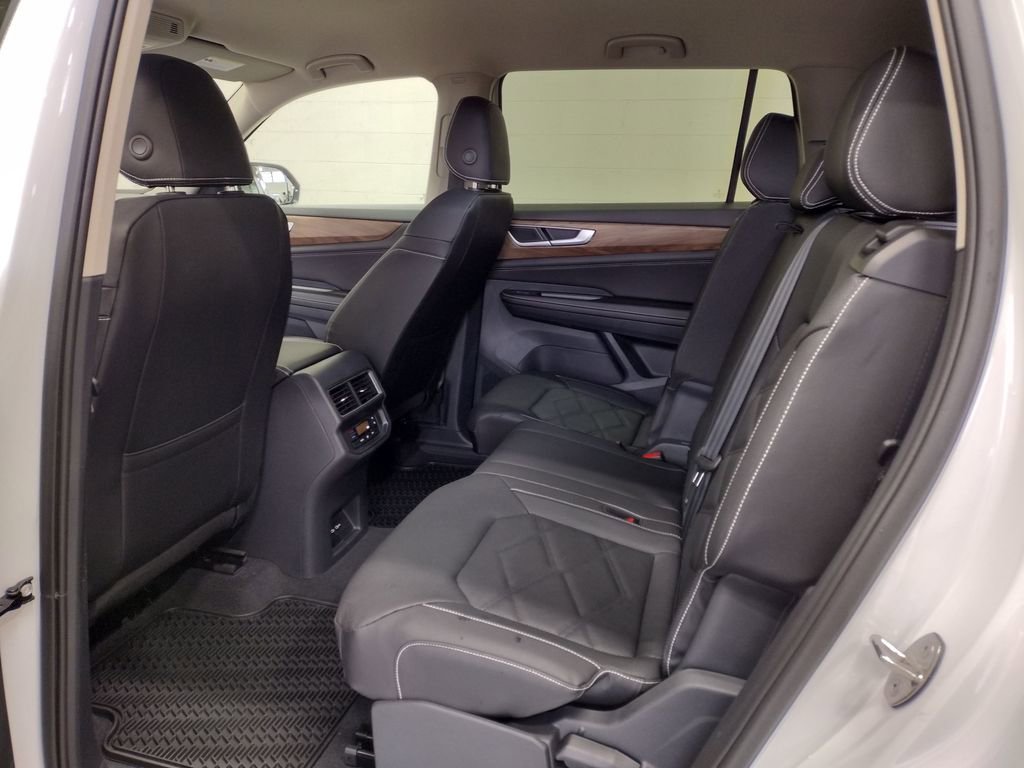 New 2026 Volkswagen Atlas SE image 24