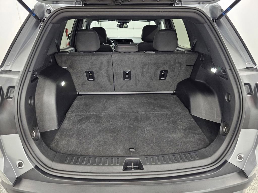 Used 2025 GMC Terrain Elevation AWD/4WD image 21