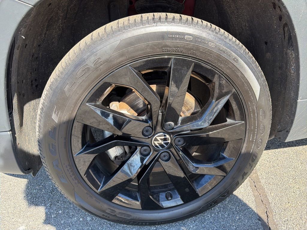 Used 2022 Volkswagen Taos SE image 38