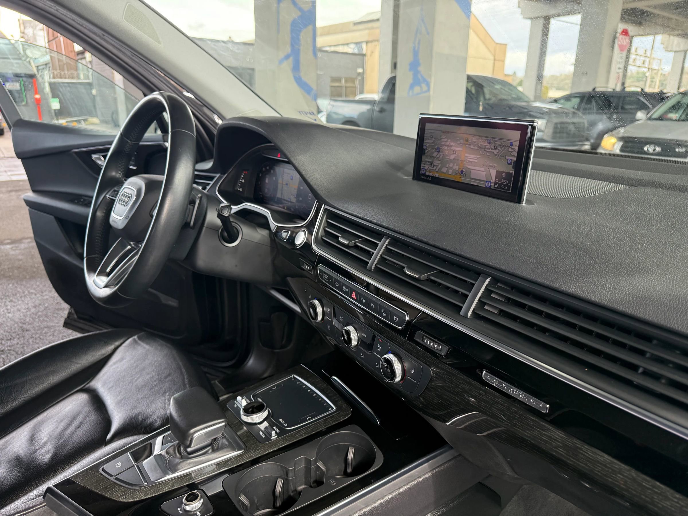 Used 2019 Audi Q7 3.0T Premium Plus w/ Premium Plus Package image 27