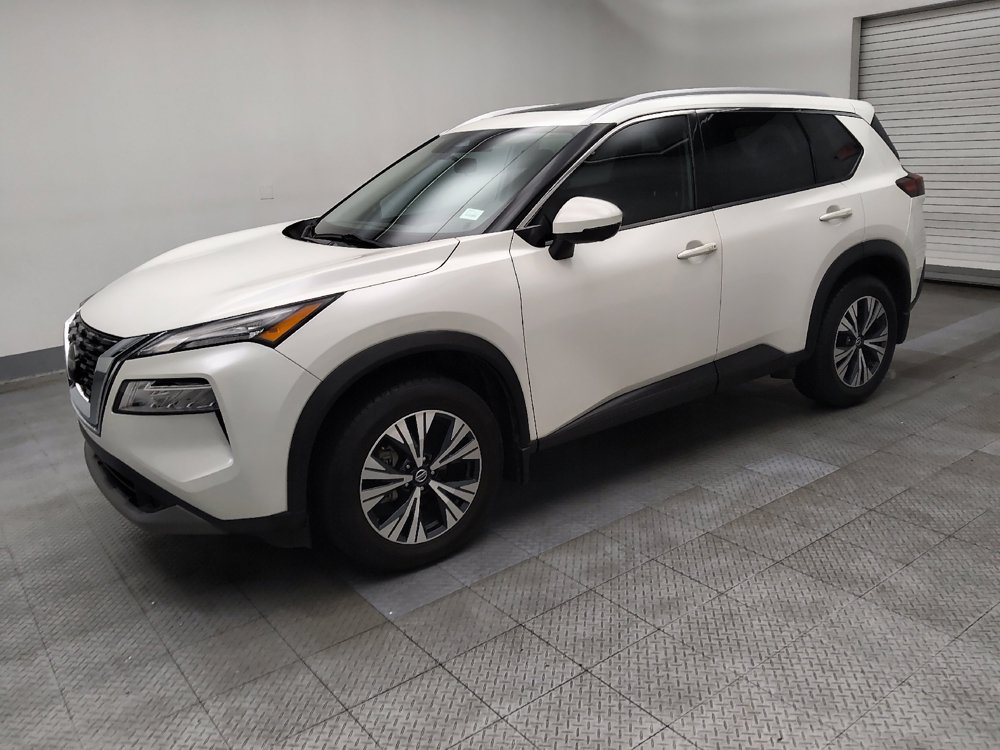 Used 2021 Nissan Rogue SV w/ Premium Package FWD image 2