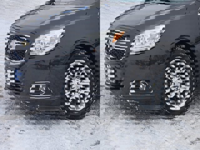 Used 2013 Chevrolet Malibu Eco w/ Leather Package image 2