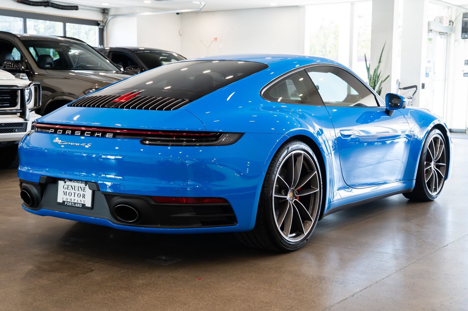 Used 2022 Porsche 911 Carrera 4S AWD/4WD image 4