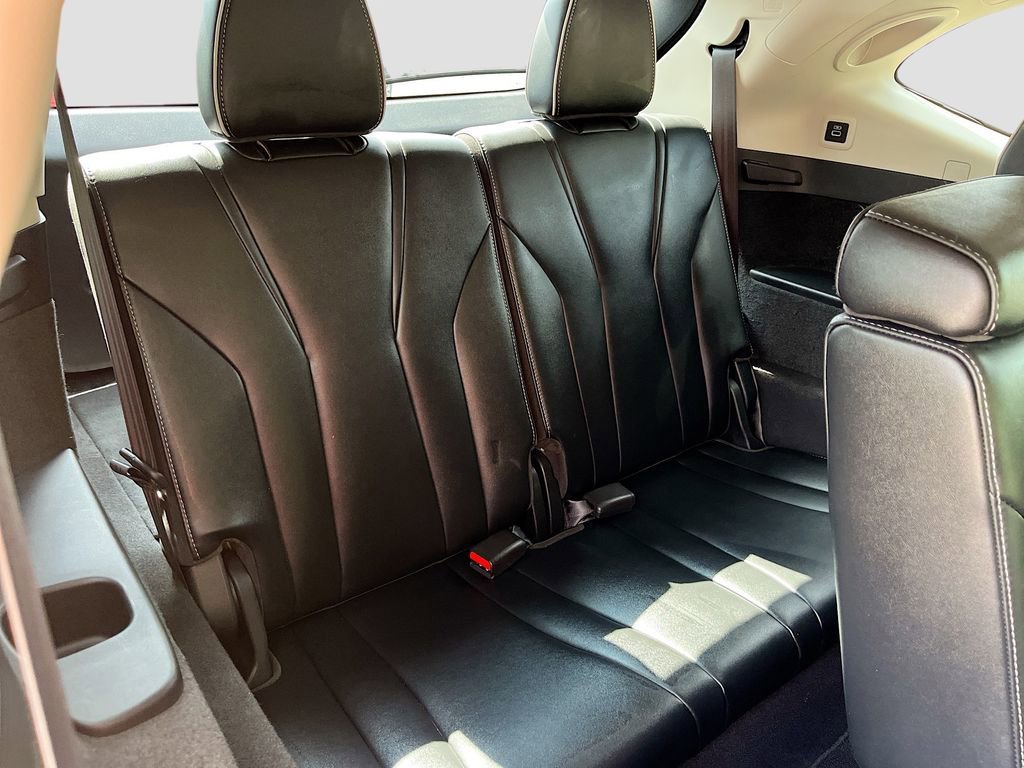 Used 2023 Acura MDX SH-AWD w/ Advance Package image 29