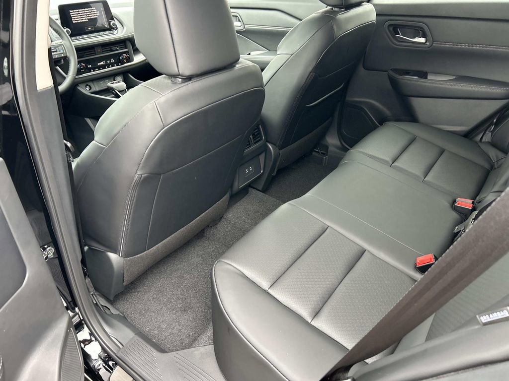 New 2026 Nissan Rogue Dark Armor AWD/4WD image 19