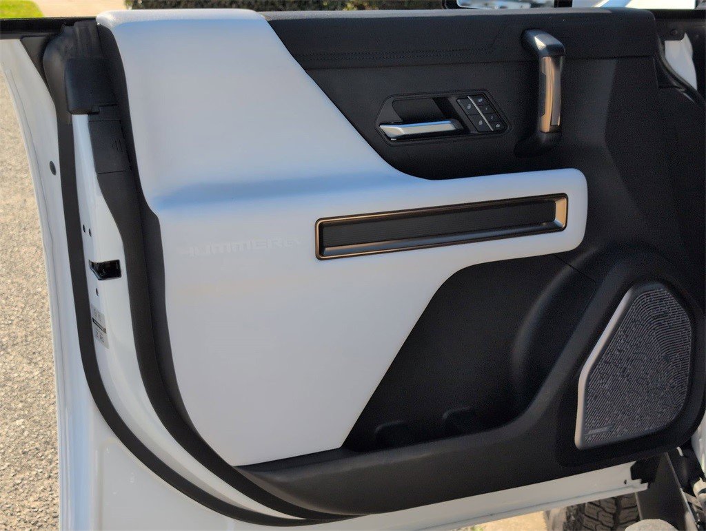 Certified 2025 GMC Hummer EV 2X image 21