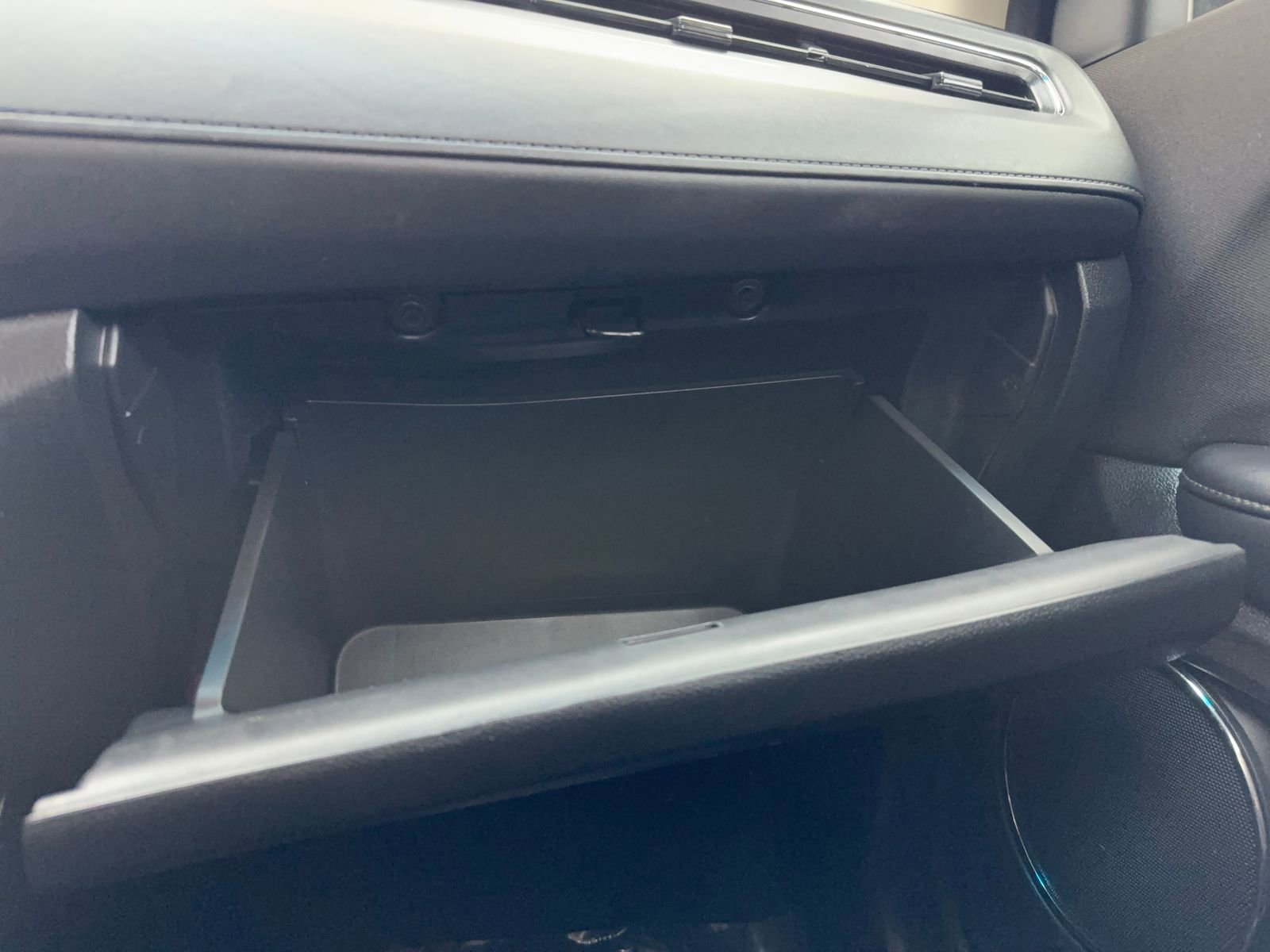 Used 2018 Honda HR-V EX image 31