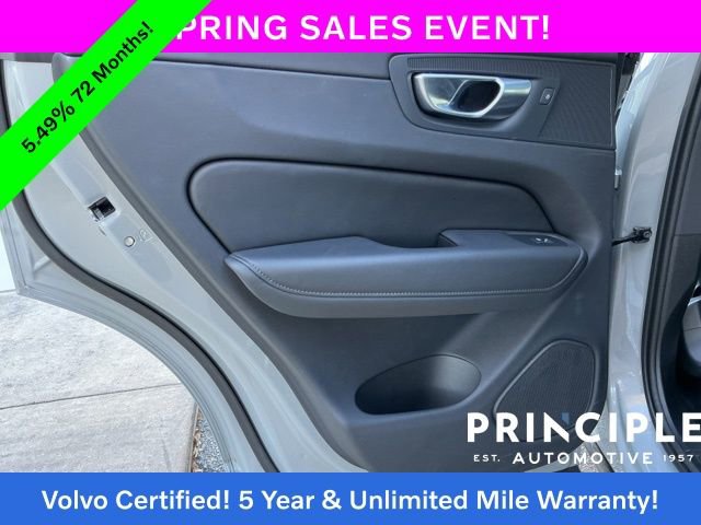 Certified 2025 Volvo XC60 B5 Core image 31