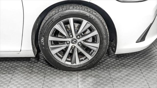 Used 2019 Lexus ES 350 w/ Premium Package FWD image 34