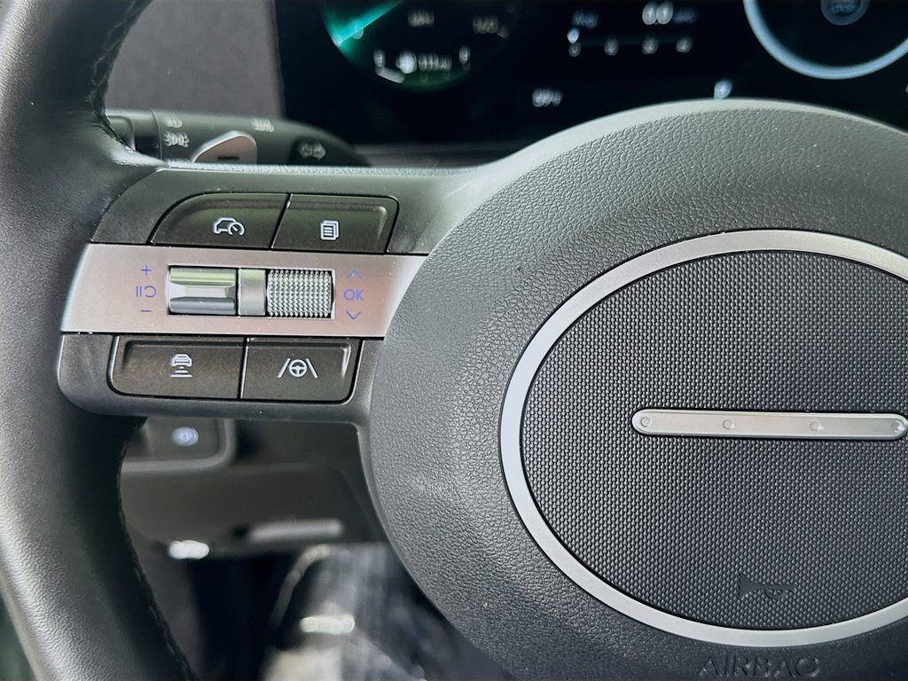 Used 2025 Hyundai Kona Limited image 22
