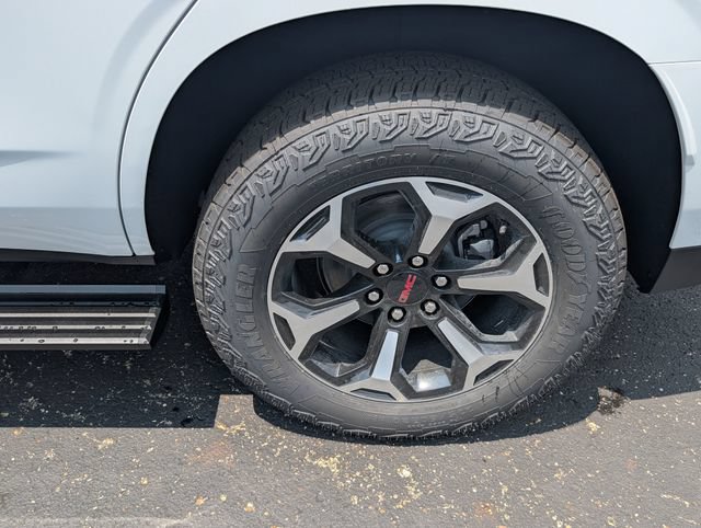 New 2026 GMC Yukon AT4 w/ AT4 Premium Plus Package AWD/4WD image 23