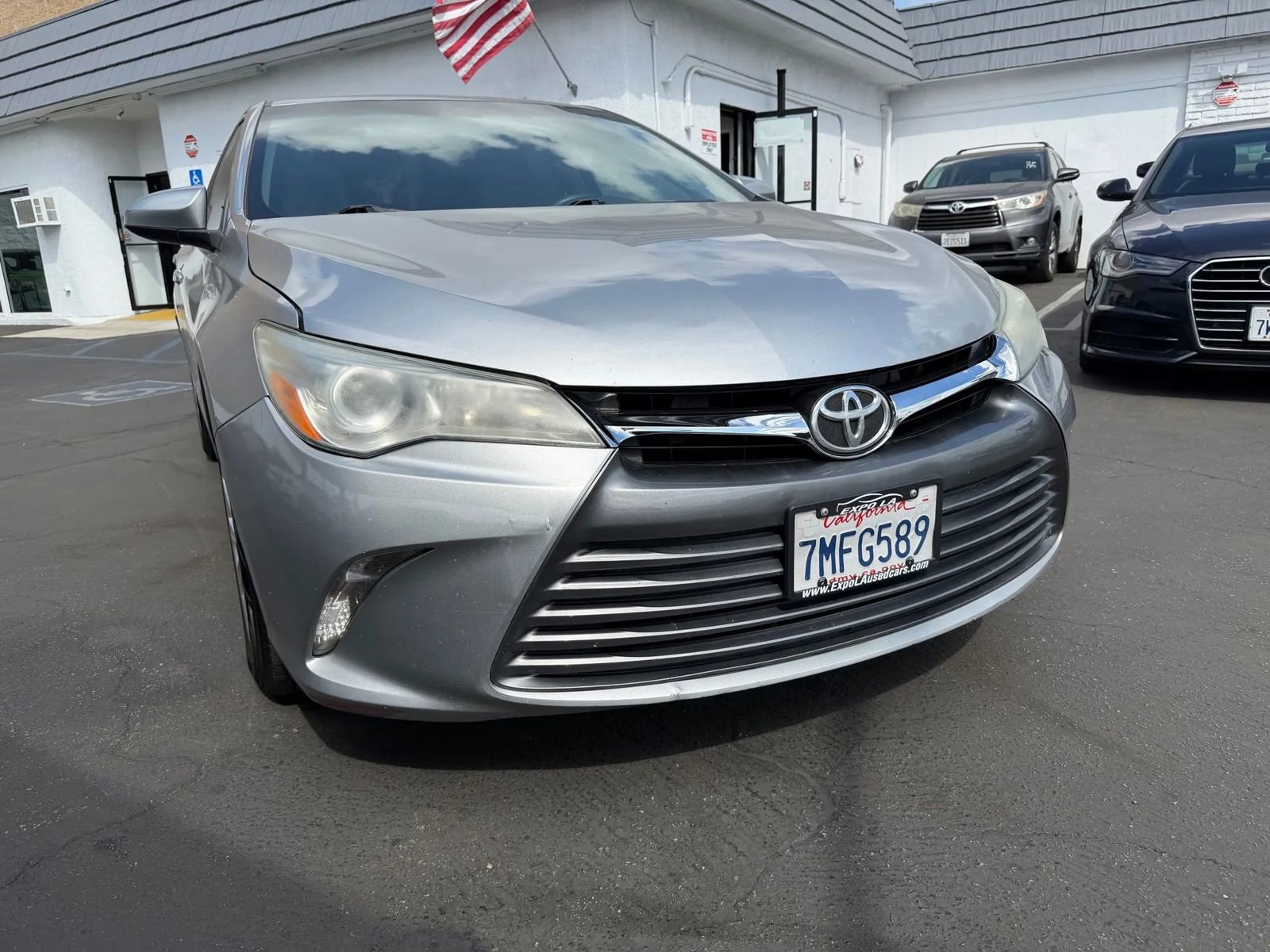 Used 2015 Toyota Camry LE FWD image 10