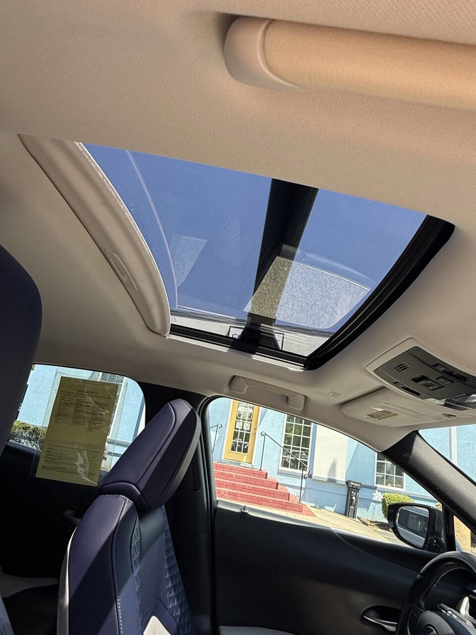 Used 2019 Lexus UX 200 w/ Premium Package image 23