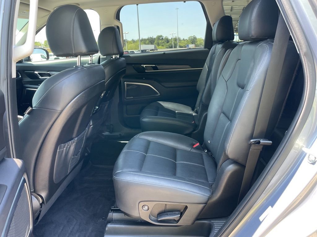 Used 2022 Kia Telluride SX w/ Nightfall Edition Package image 13