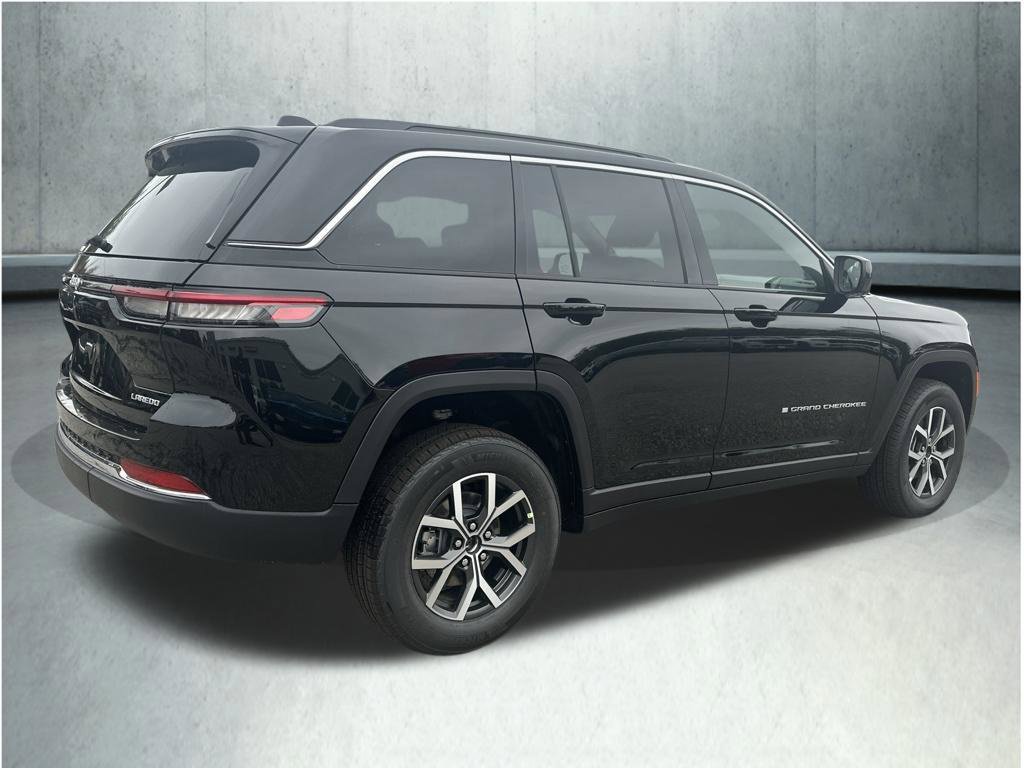 New 2027 Jeep Grand Cherokee Laredo X AWD/4WD image 5