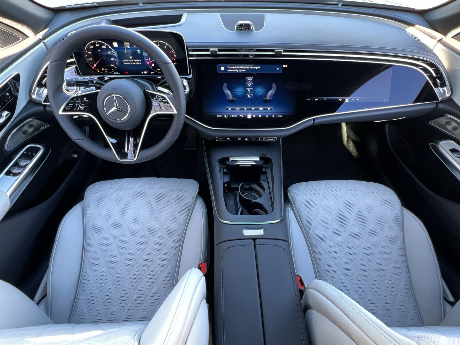 New 2026 Mercedes-Benz E 450 4MATIC Sedan image 21