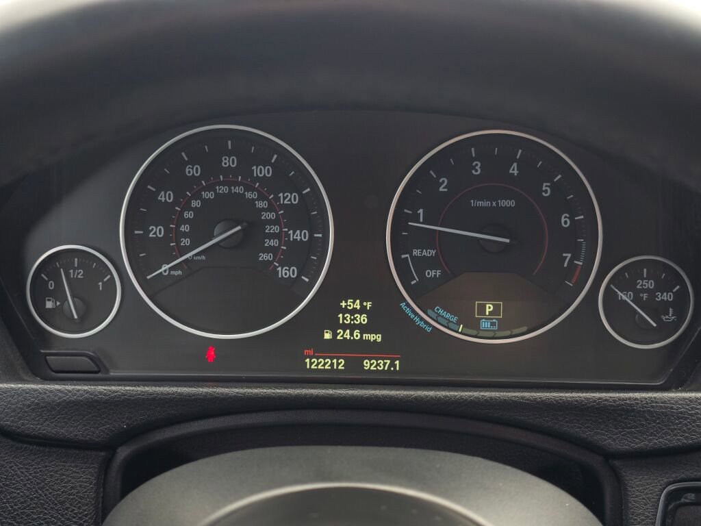 Used 2014 BMW ActiveHybrid 3 RWD image 31