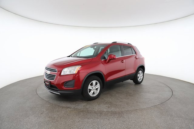 Used 2015 Chevrolet Trax LT w/ LT Sun and Sound Package image 2