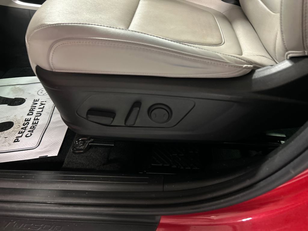 Used 2023 Hyundai Tucson Limited image 11