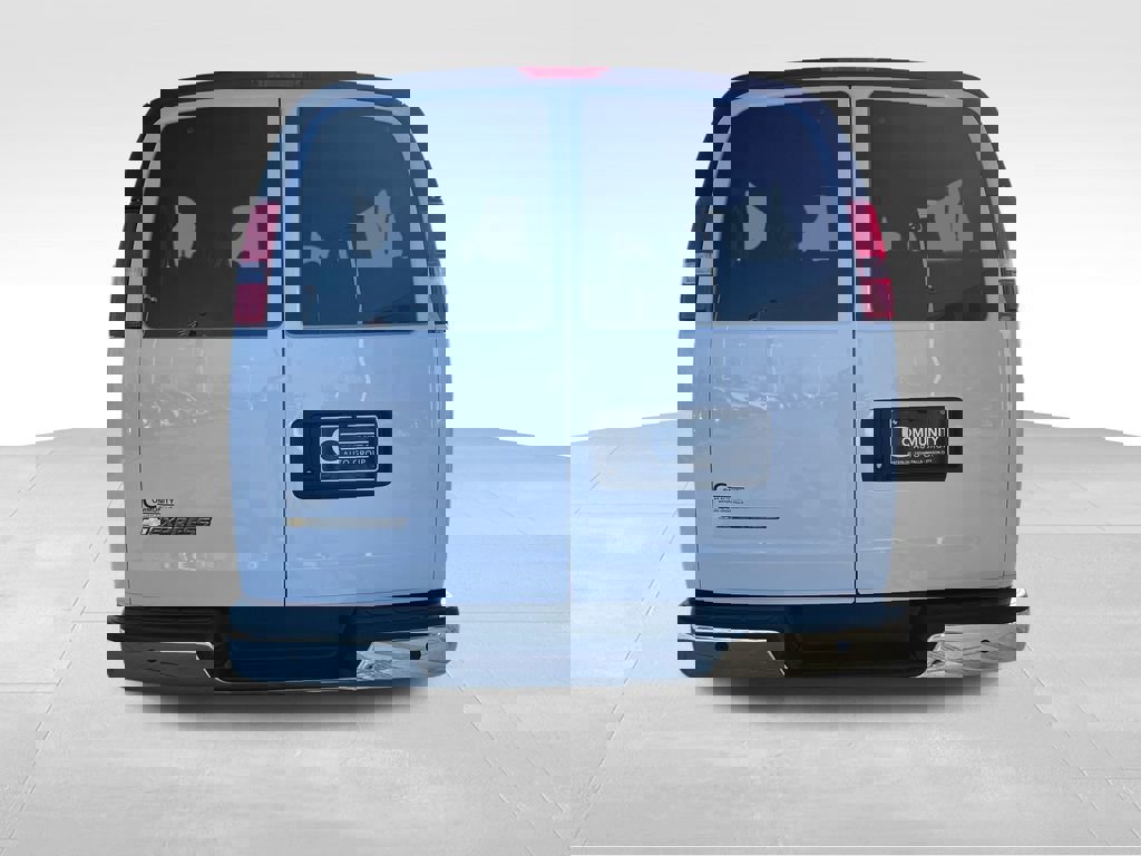 Used 2023 Chevrolet Express 3500 LT w/ LT Preferred Equipment Group image 5