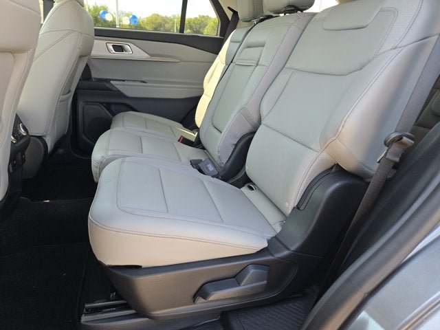 Used 2026 Ford Explorer Active w/ Active Comfort Package AWD/4WD image 17