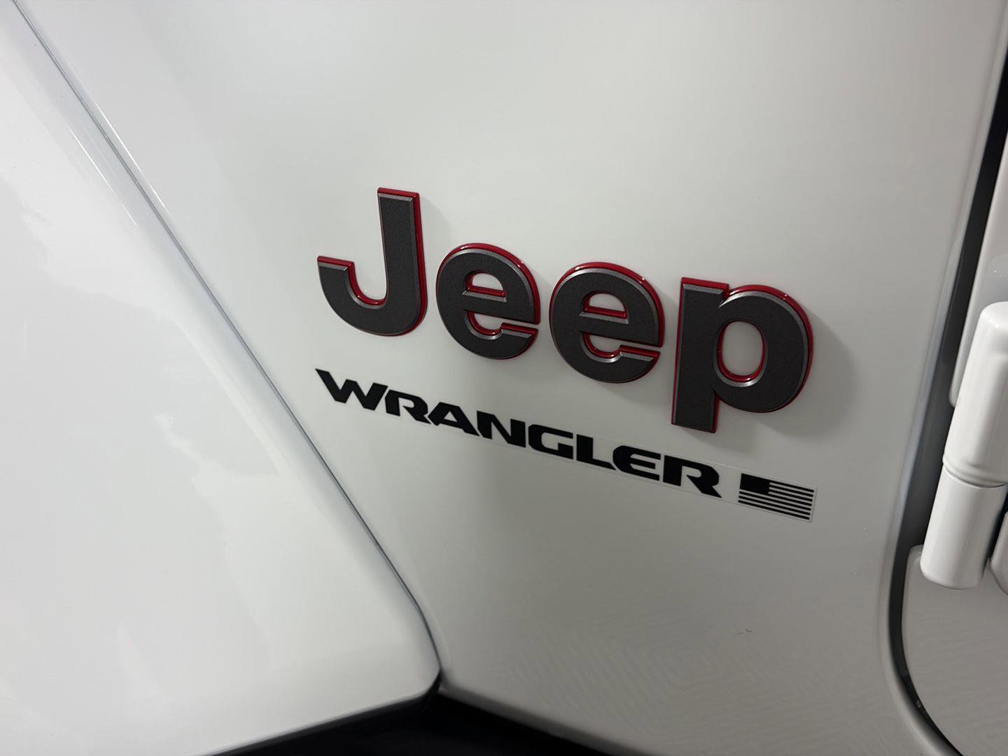 Used 2026 Jeep Wrangler Unlimited Rubicon w/ Steel Bumper Group image 10