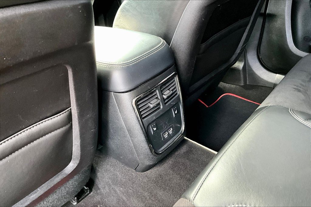 Used 2023 Dodge Charger SRT Hellcat w/ Harman/Kardon Audio Group RWD image 12