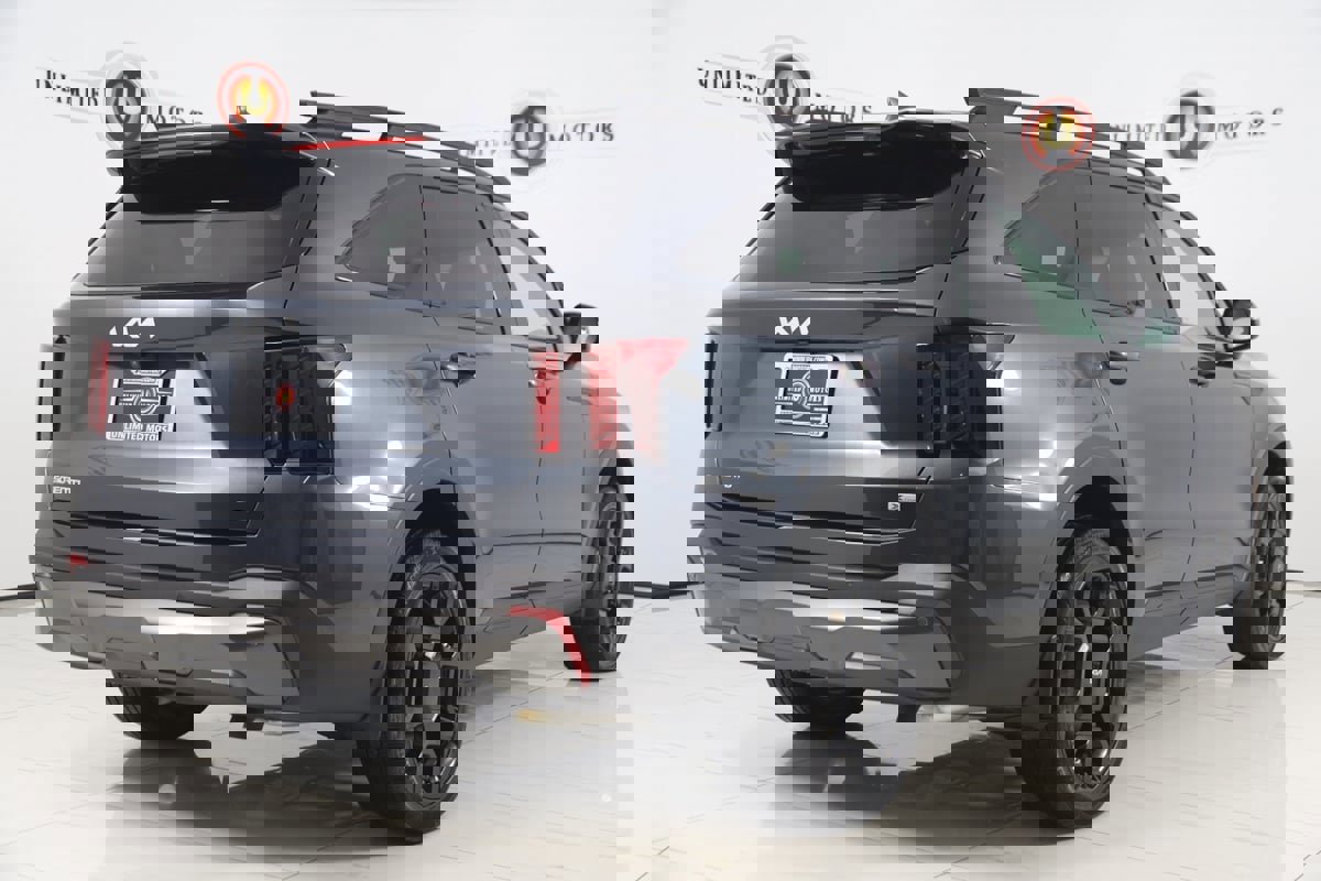 Used 2024 Kia Sorento X-Line EX image 3