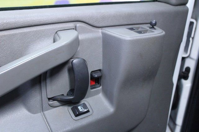 Used 2016 Chevrolet Express 3500 LT w/ LT Preferred Equipment Group image 11
