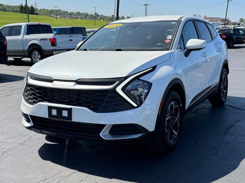 Used 2023 Kia Sportage LX AWD/4WD image 8