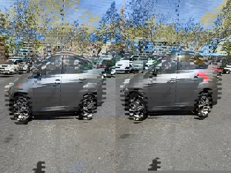 Used 2013 Ford Focus SE image 8