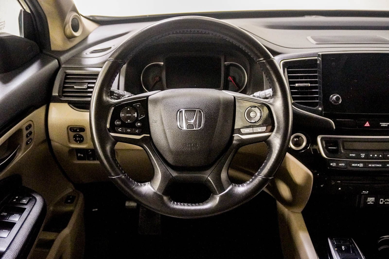 Used 2019 Honda Pilot Touring image 23