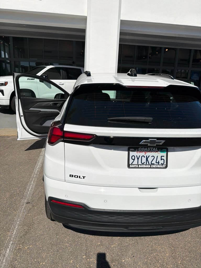 Used 2027 Chevrolet Bolt RS FWD image 6