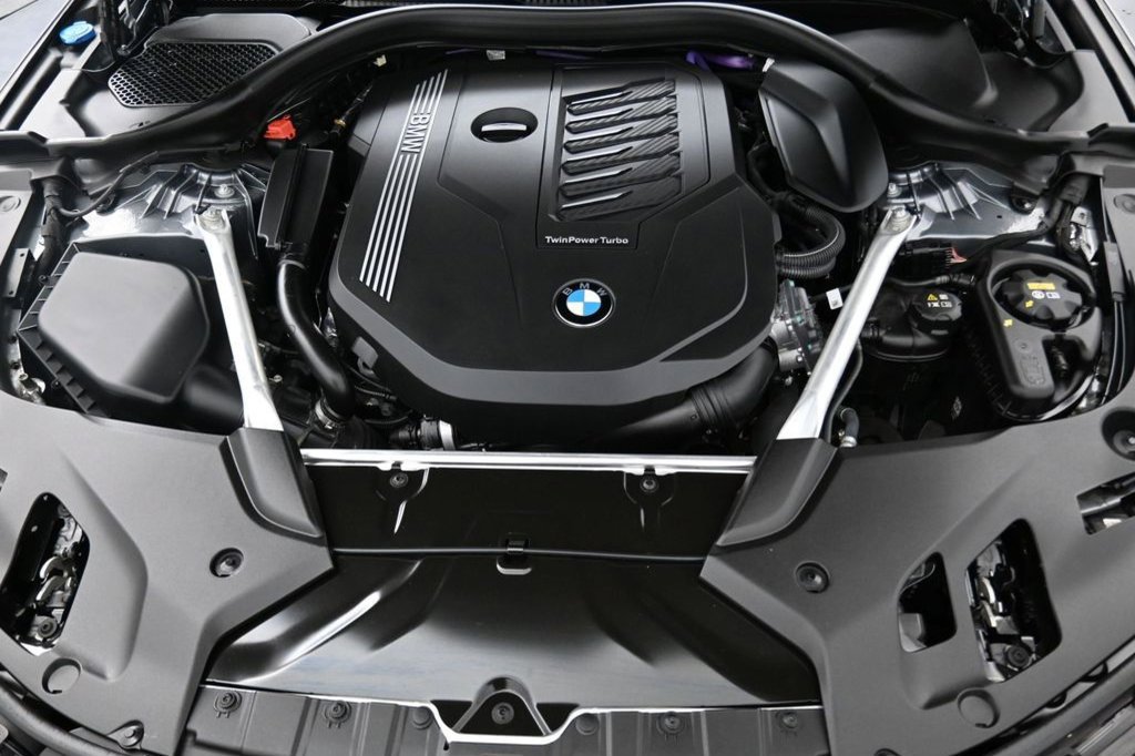 Used 2023 BMW 540i w/ Convenience Package RWD image 28