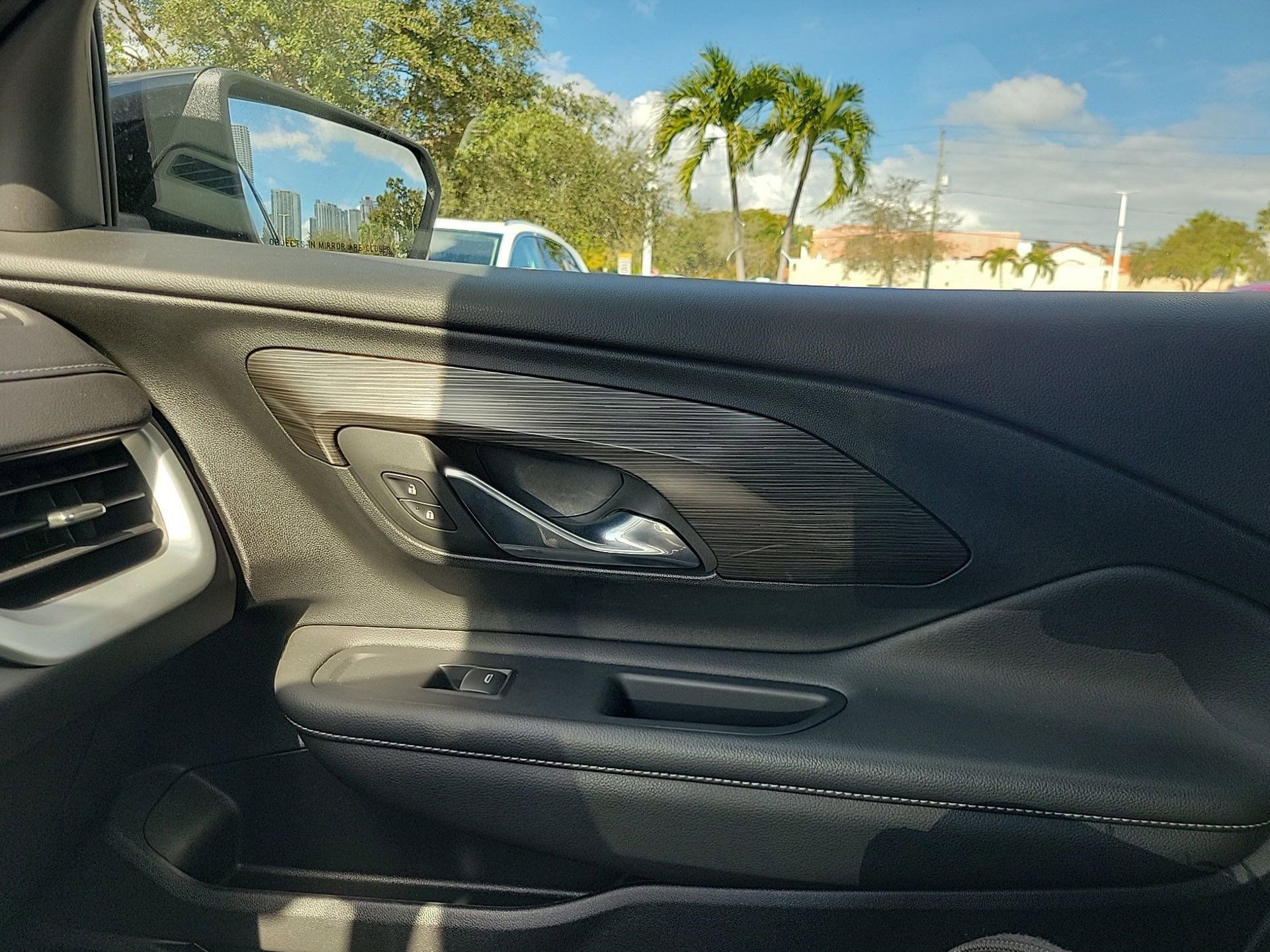 Used 2023 GMC Terrain SLE w/ Elevation Edition image 41