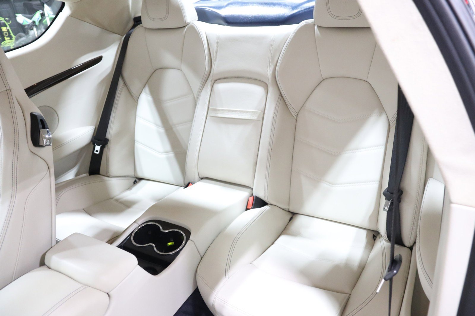 Used 2014 Maserati GranTurismo Sport RWD image 39