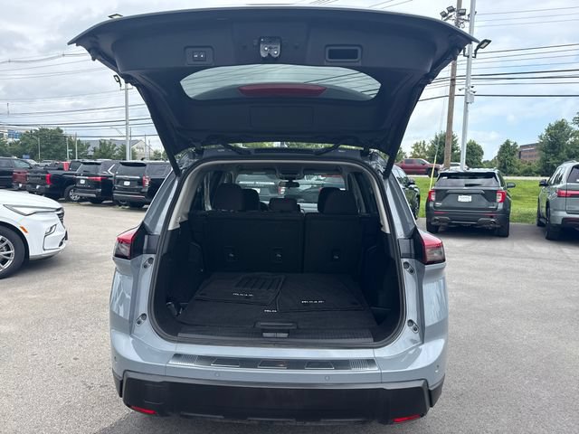Certified 2026 Nissan Rogue SV AWD/4WD image 9