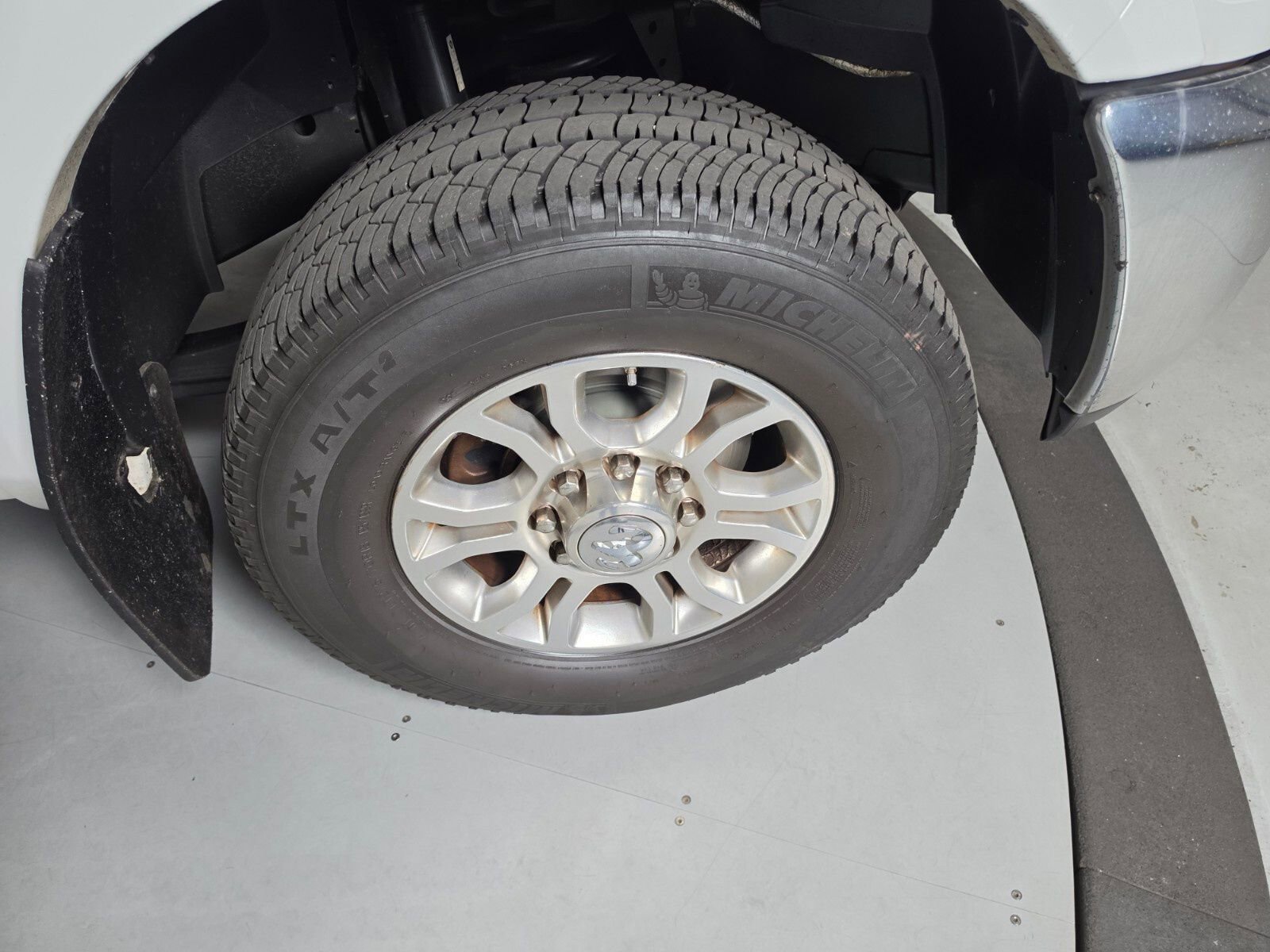 Used 2014 RAM 3500 Laramie AWD/4WD image 13