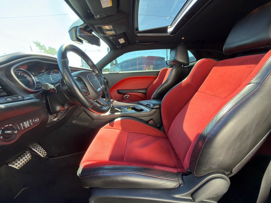 Used 2019 Dodge Challenger R/T w/ Plus Package RWD image 26