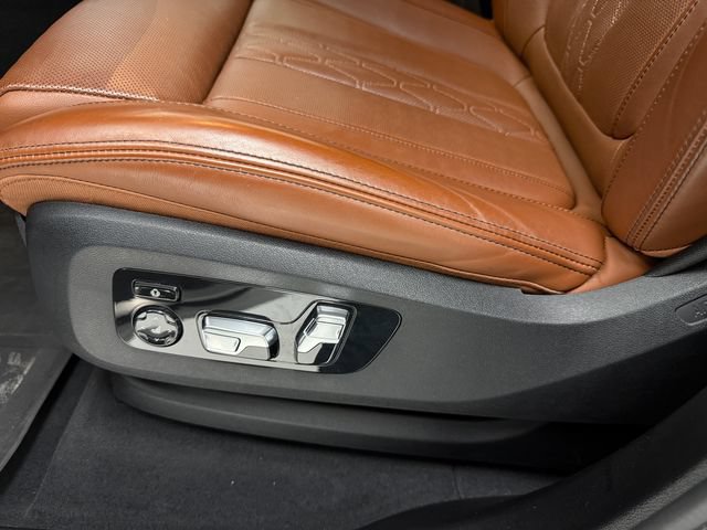 Used 2023 BMW X5 sDrive40i w/ M Sport Package RWD image 25