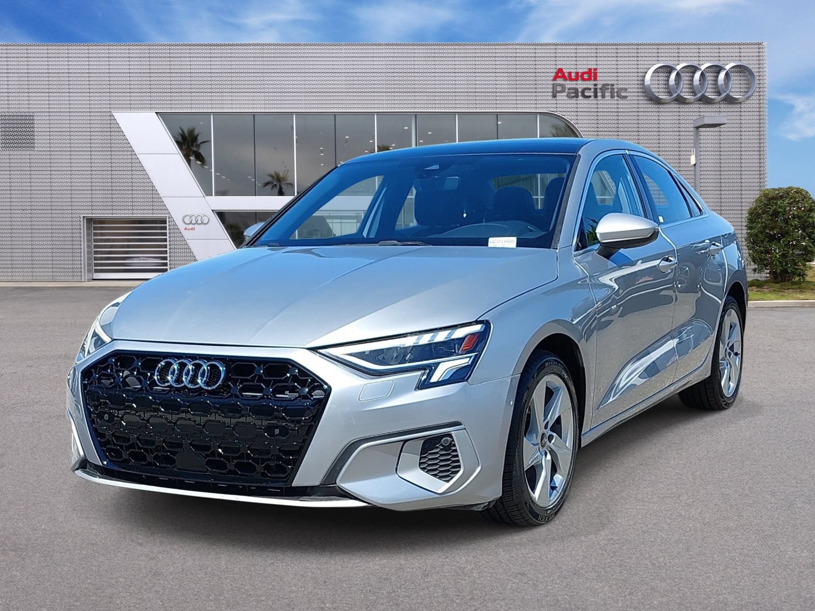 Used 2024 Audi A3 2.0T Premium FWD image 1